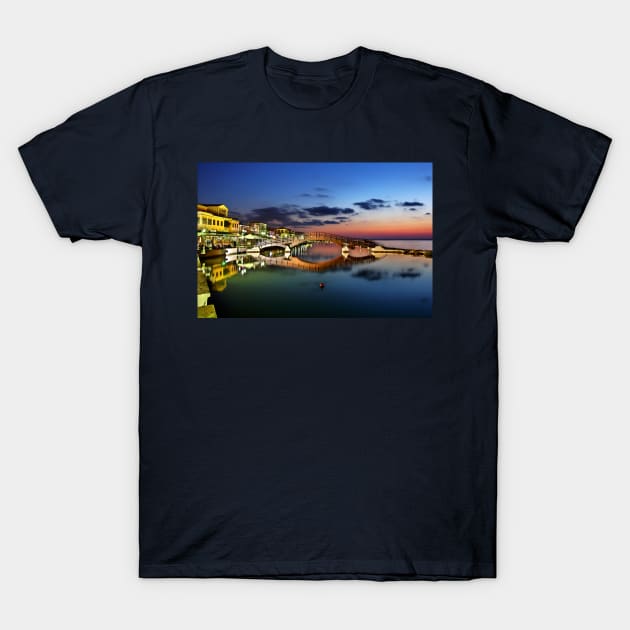 The gigantic "nutcracker" of Lefkada T-Shirt by Cretense72